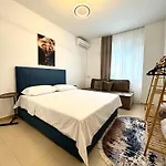 Center Gem With Jacuzzi & Terrace Apartamento *