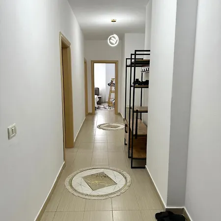 Center Gem With Jacuzzi & Terrace