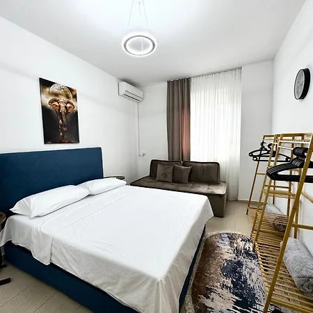 公寓 Center Gem With Jacuzzi & Terrace Durrës