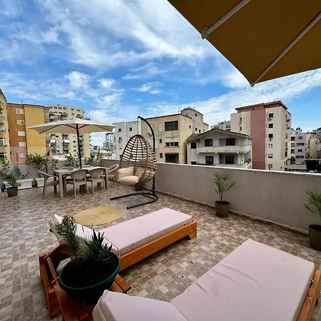Center Gem With Jacuzzi & Terrace * Durrës