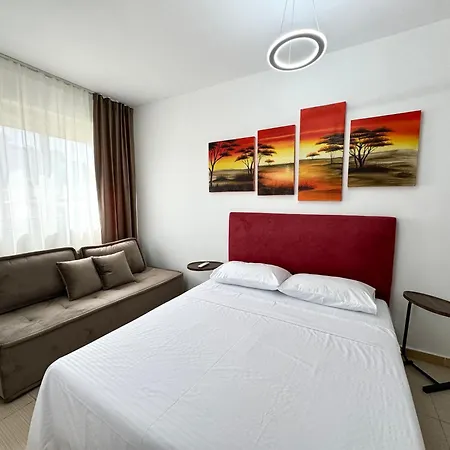 Apartment Center Gem With Jacuzzi & Terrace