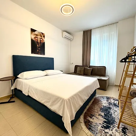 Center Gem With Jacuzzi & Terrace Apartment *