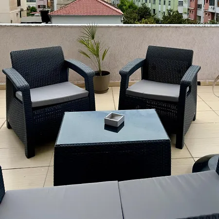 Apartment Center Gem With Jacuzzi & Terrace Durrës