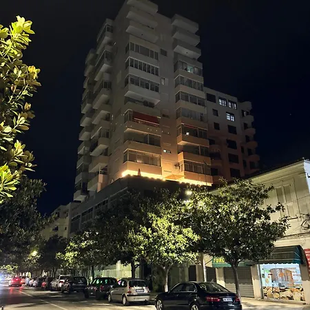 Center Gem With Jacuzzi & Terrace Apartment *