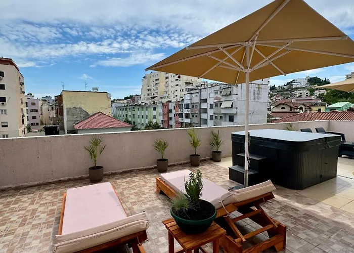 Center Gem With Jacuzzi & Terrace Durres