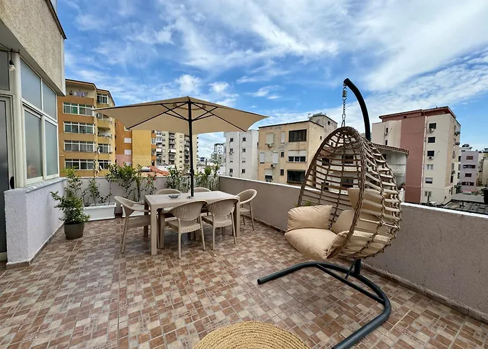 Center Gem With Jacuzzi & Terrace * Durres