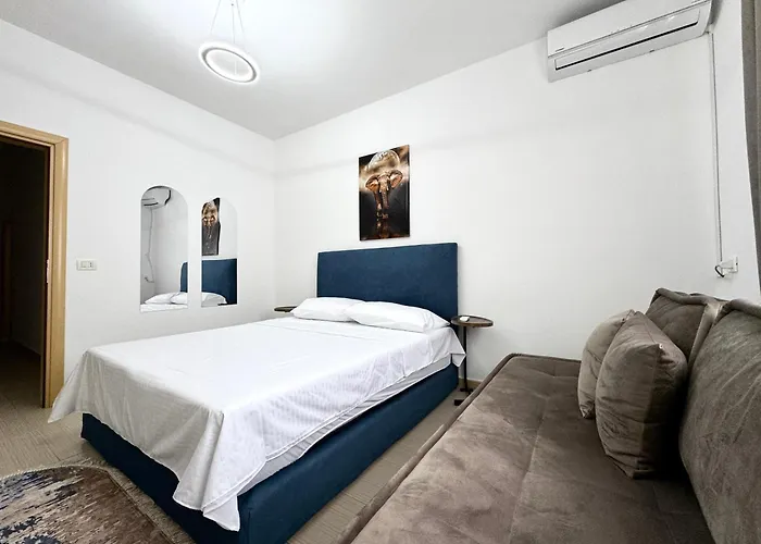 Apartment Center Gem With Jacuzzi & Terrace Durres