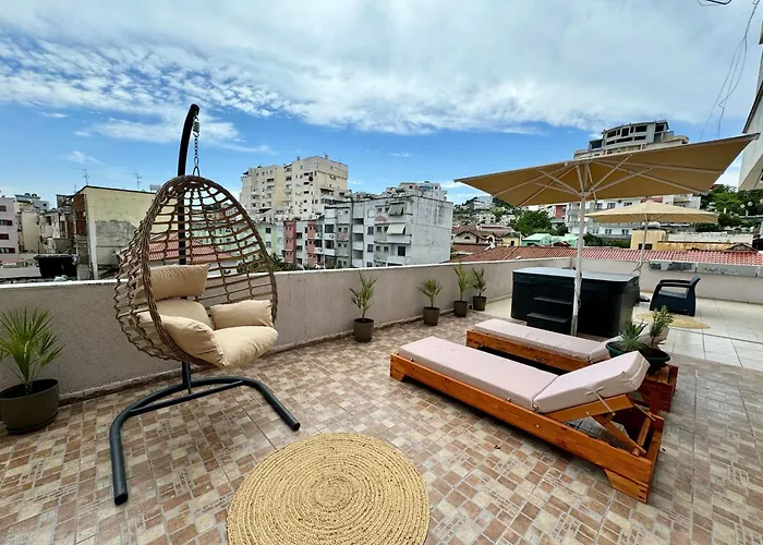 Center Gem With Jacuzzi & Terrace Apartment *