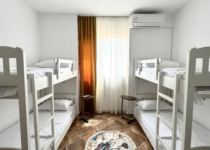 Center Gem With Jacuzzi & Terrace Apartment Durres